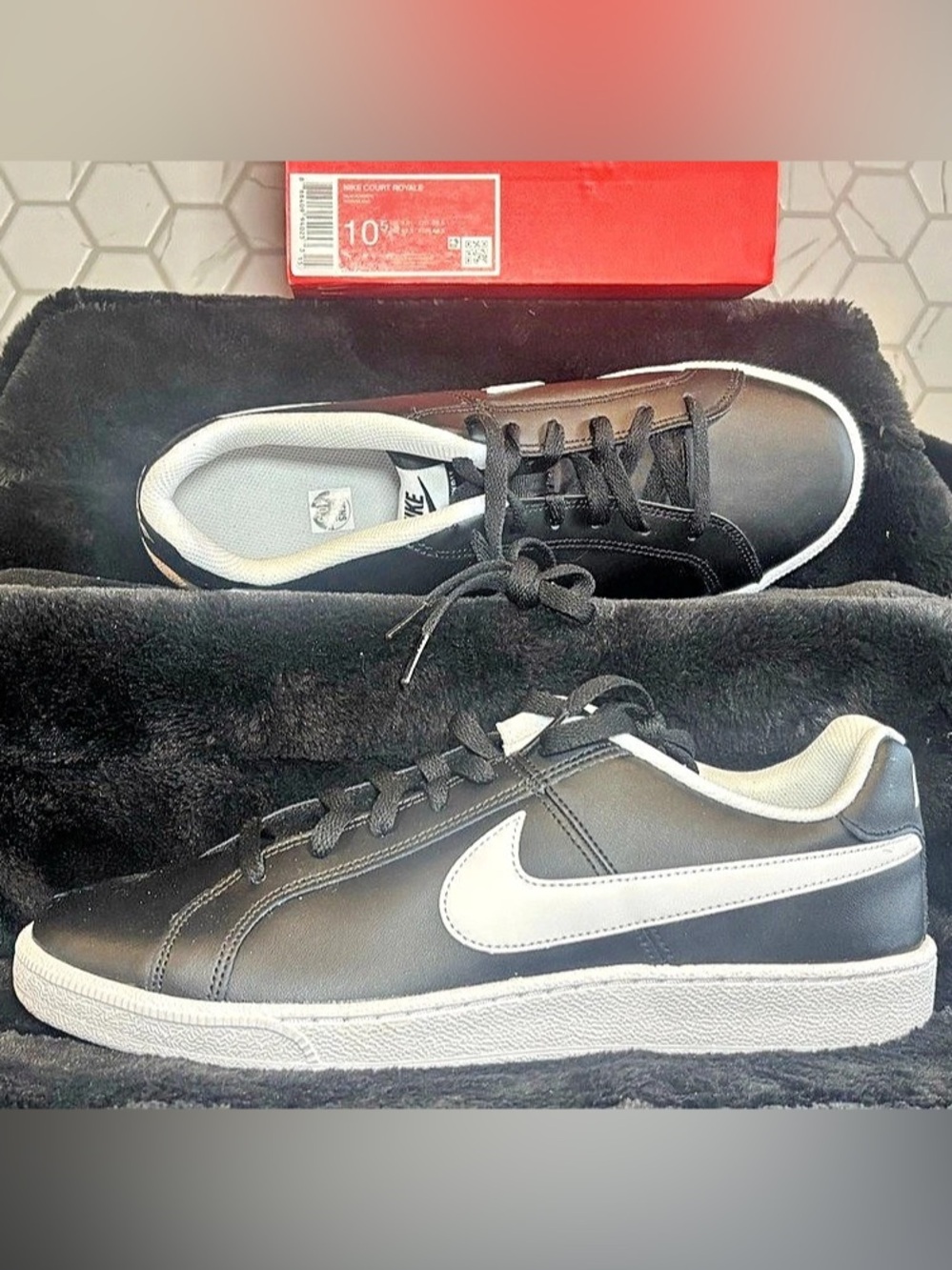 Nike Court Royale Leather Black and White Men’s Size 10.5 NIB